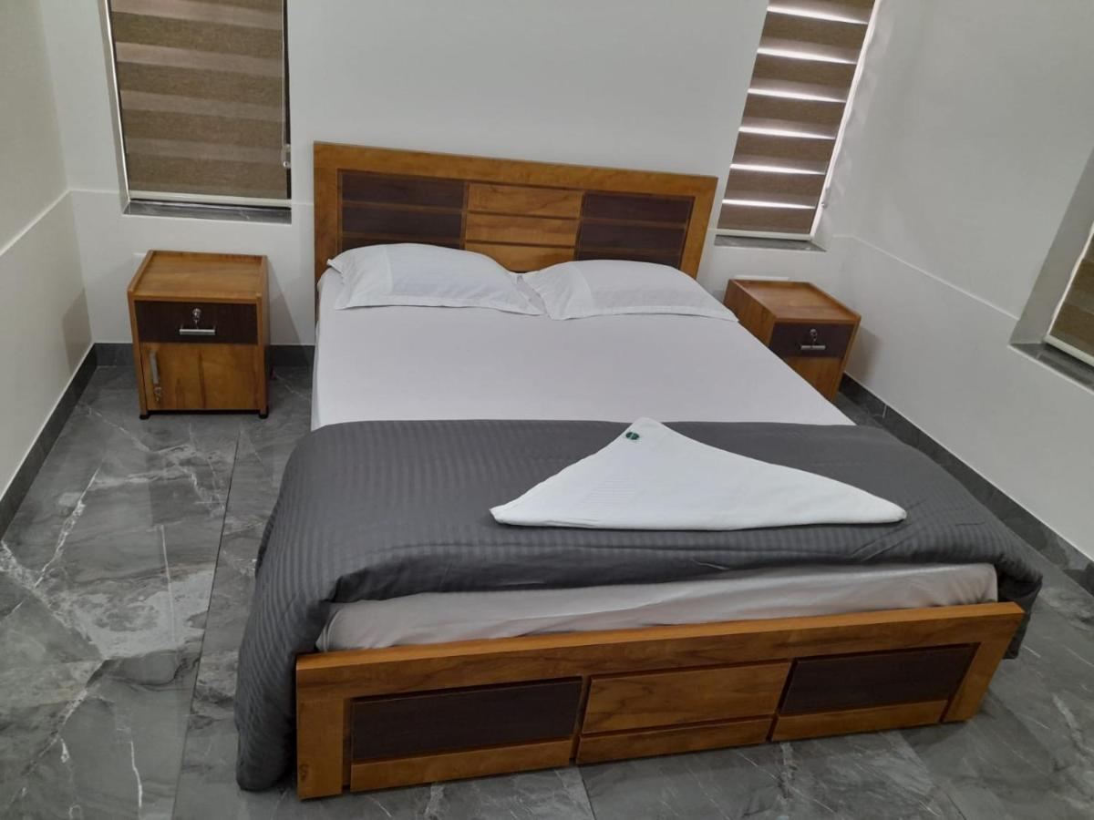 Milestone Inn Sultan Bathery Bagian luar foto