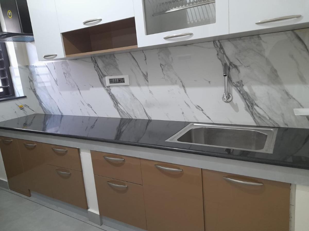 Milestone Inn Sultan Bathery Bagian luar foto
