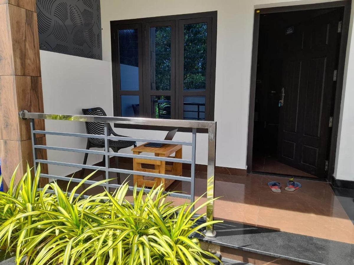 Milestone Inn Sultan Bathery Bagian luar foto