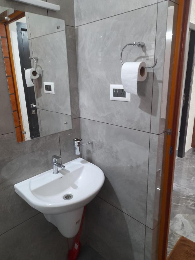 Milestone Inn Sultan Bathery Bagian luar foto