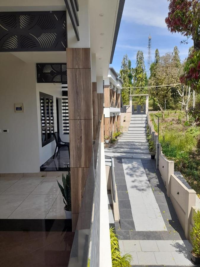 Milestone Inn Sultan Bathery Bagian luar foto
